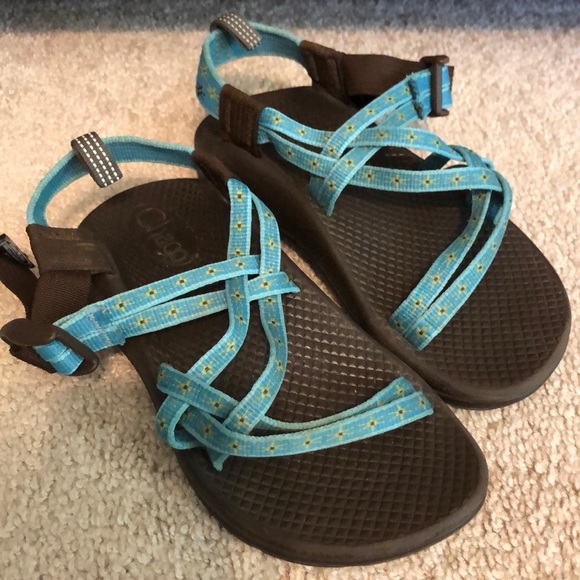 girls chacos size 1